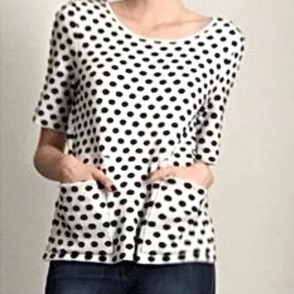 Anthropologie Moth brand short sleeve sweater with pockets and polka dots